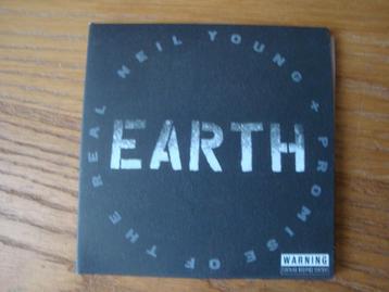 Neil Young + Promise Of The Real - Earth (2 cds) beschikbaar voor biedingen