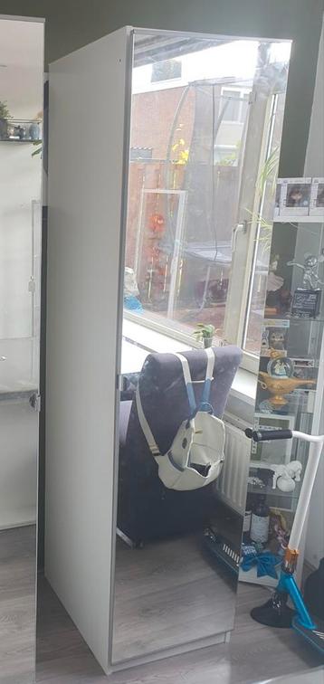 Pax Kast met spiegeldeur, lades, manden en planken. beschikbaar voor biedingen
