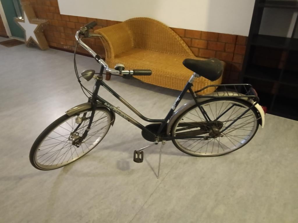 Degelijke Medley Stadsfiets – Lage instap –, Fietsen en Brommers, Ophalen, Gebruikt