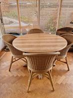 Houten eettafel met rieten stoelen, Ophalen