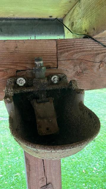 Unieke Voerbak Lamp - Industrieel Design beschikbaar voor biedingen