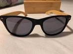Zwarte Bamboe Zonnebril + Koker, Overige merken, Zonnebril, Zwart, Nieuw
