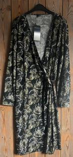 Nieuwe groene wikkel jurk Norah maat 48, Maat 46/48 (XL) of groter, Nieuw, Ophalen of Verzenden, Onder de knie