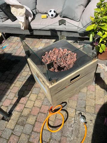 Gashaard met glasplaat beschikbaar voor biedingen