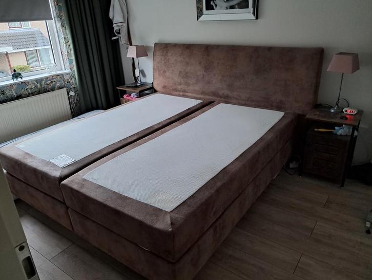 Ubica boxspring 2-persoons, 180x200, Huis en Inrichting, Slaapkamer | Bedden, Zo goed als nieuw, Tweepersoons, 180 cm, 200 cm