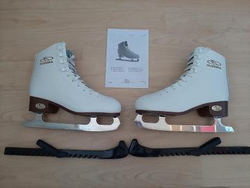 Hudora witte leren kunstschaatsen maat 41 (met doos) beschikbaar voor biedingen
