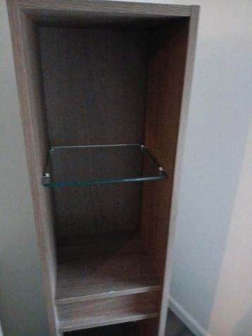 Open badkamer kast 