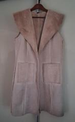 Lange lammy coat bodywarmer Italiaans design mt 36-40, Kleding | Dames, Beige, Nieuw, Ophalen of Verzenden, Italiaans design