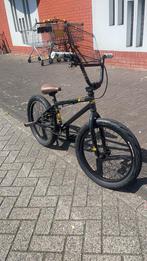Custom stunt bmx, Fietsen en Brommers, Fietsen | Crossfietsen en BMX, Ophalen, Staal, Hard, Voetsteunen
