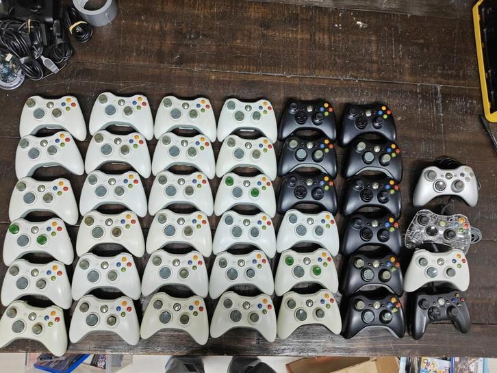 Xbox 360 controller, Spelcomputers en Games, Games | Xbox 360, Zo goed als nieuw, Avontuur en Actie, 1 speler, Vanaf 3 jaar, Ophalen of Verzenden