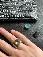 Melano twisted ring maat 57 met 3 stenen, Ophalen of Verzenden, Zo goed als nieuw, 17 tot 18, Dame