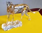 Swarovski Jaarstuk 2023 jachtluipaard Mehira, Verzamelen, Swarovski, Ophalen of Verzenden, Nieuw, Figuurtje