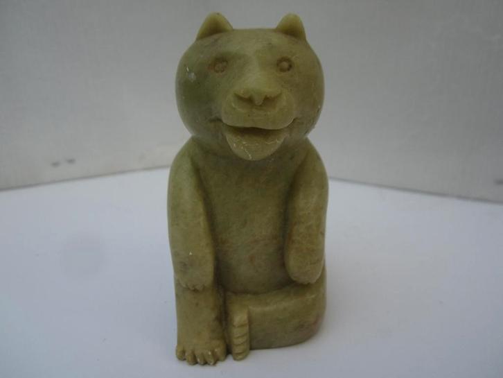 Mooie beeldje van gesneden edelsteen / 6757, Antiek en Kunst, Kunst | Beelden en Houtsnijwerken, Ophalen of Verzenden