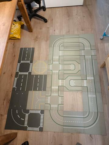 26 Lego City wegen platen donkergrijs en lichtgrijs beschikbaar voor biedingen