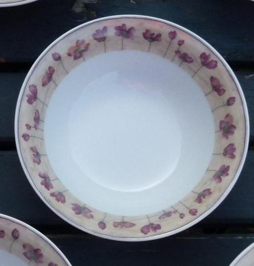 15 Klaproosjes Cereal / Fruit Kommen met Klaprozen, Huis en Inrichting, Keuken | Servies, Nieuw, Kom(men), Overige stijlen, Ophalen of Verzenden