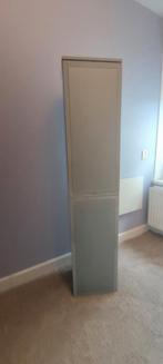 Grey Bathroom tall cabinet and wall mounted sink unit, Huis en Inrichting, Badkamer | Badkamermeubels, Minder dan 25 cm, Overige typen