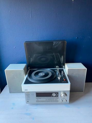 Lenco L85 IC Platenspeler + Onkyo Versterker & Braun beschikbaar voor biedingen