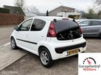 Peugeot 107 1.0 Sportium AIRCO 5DRS NW APK GARANTIE, Euro 5, Stof, Gebruikt, Zwart
