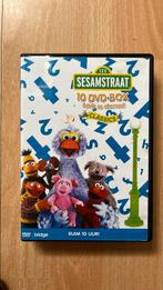 Sesamstraat 10 dvd Box ruim 10 uur kijkplezier, Poppen, Alle leeftijden, Ophalen of Verzenden, Zo goed als nieuw