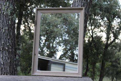 Brocante - Bijzondere & sobere spiegel!, Huis en Inrichting, Woonaccessoires | Spiegels, Gebruikt, Rechthoekig, Ophalen