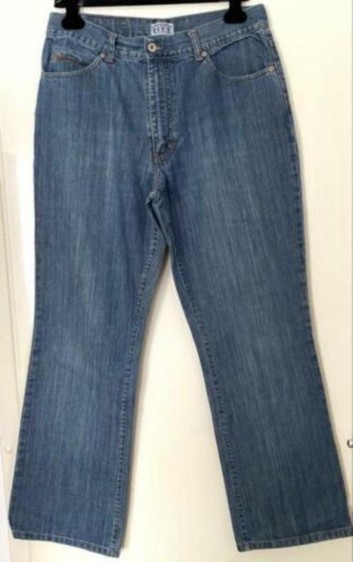 Fitt jeans maat 44, Kleding | Dames, Spijkerbroeken en Jeans, Zo goed als nieuw, W33 - W36 (confectie 42/44), Blauw, Ophalen of Verzenden