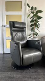 Prominent Elektrische Relaxfauteuil Grijs Leer L Vol Optie, Verzenden, Zo goed als nieuw, Leer, 50 tot 75 cm