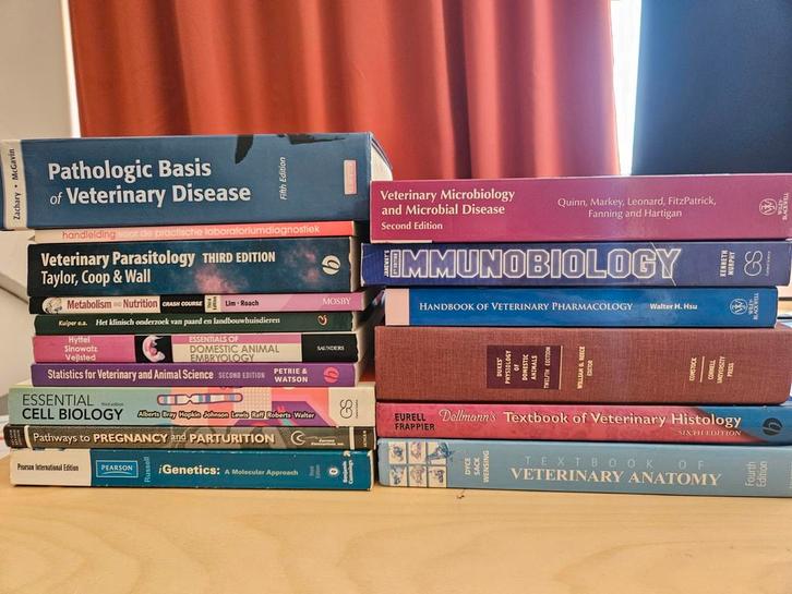 Studieboeken Diergeneeskunde, Boeken, Studieboeken en Cursussen, Gelezen, WO, Beta, Ophalen of Verzenden