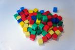 75 gekleurde houten blokken, vierkant geel rood groen blauw, Gebruikt, Ophalen of Verzenden