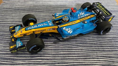 Renault R26 (2006) Hotwheels, Hobby en Vrije tijd, Modelauto's | 1:18, Zo goed als nieuw, Hot Wheels, Ophalen