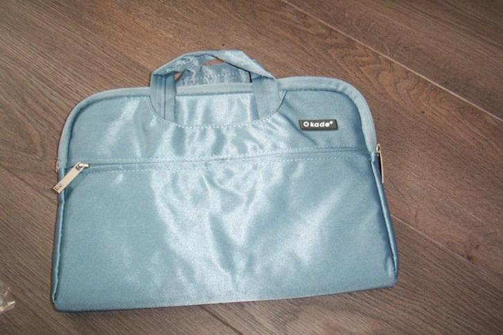 Nog een nieuwe LAPTOP-TAS  13 inch kleur lichtblauw/grijs, Computers en Software, Laptoptassen, Nieuw, Aktetas, 13 inch, Ophalen of Verzenden