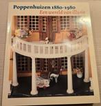 Poppenhuis boek/ Een wereld van illusie, Ophalen of Verzenden, Zo goed als nieuw, Poppenhuis
