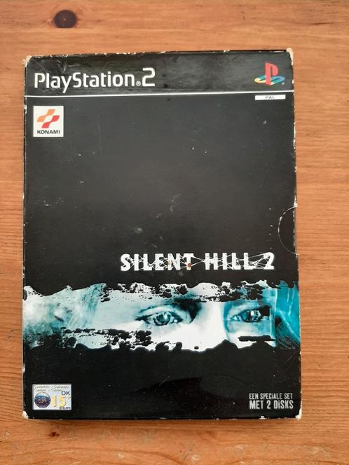 PS2 silent hill 2 (speciale set met 2 discs) in goede staat, Spelcomputers en Games, Games | Sony PlayStation 2, Ophalen of Verzenden