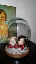 Stolp met kleine antieke porceleinen poppen kopjes, Verzamelen, Poppen, Ophalen of Verzenden, Gebruikt, Pop