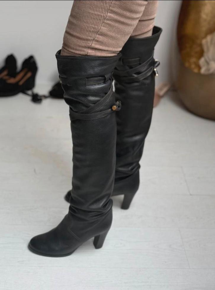 Cloe, over- knee laarzen , hoge laarzen  met hak., Kleding | Dames, Schoenen, Zo goed als nieuw, Hoge laarzen, Bruin, Ophalen of Verzenden