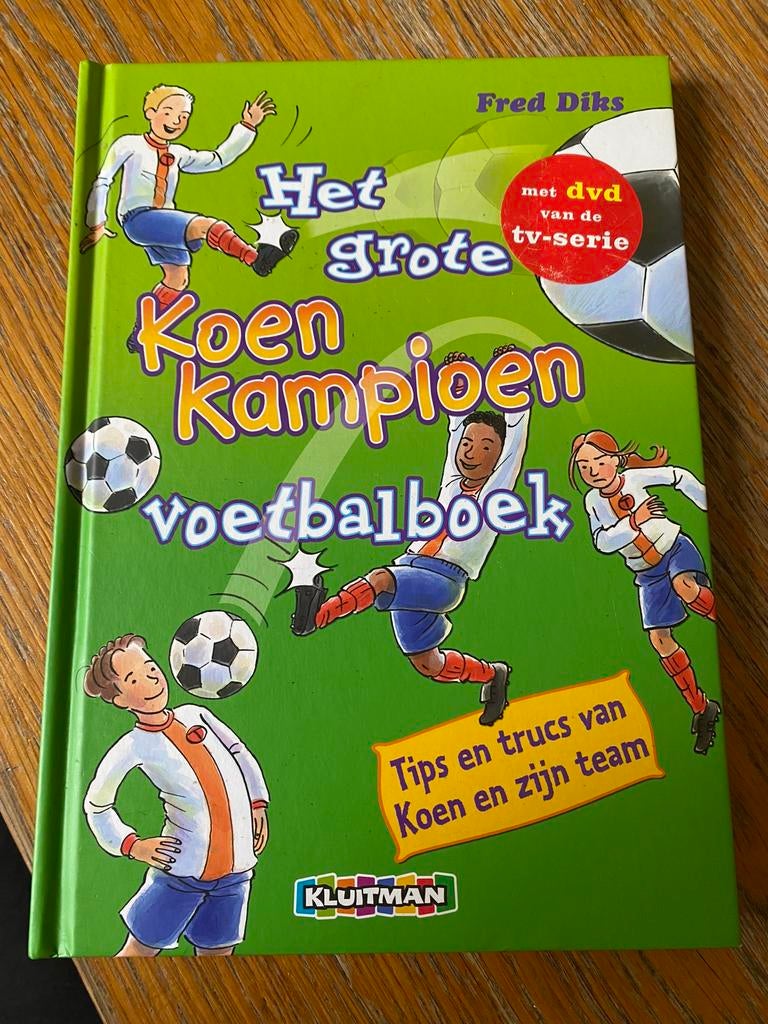 Het grote Koen Kampioen voetbalboek, Ophalen, Zo goed als nieuw