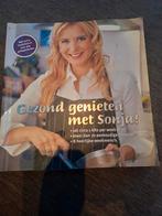 S. Bakker - Gezond genieten met Sonja, Ophalen of Verzenden, Zo goed als nieuw, S. Bakker
