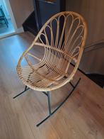 Rotan schommelstoel, Ophalen, Gebruikt, Bruin, Eén