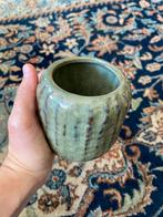 Groene Serax Bloempot, Aardewerk of Porselein, Ophalen of Verzenden, Zo goed als nieuw, Minder dan 50 cm
