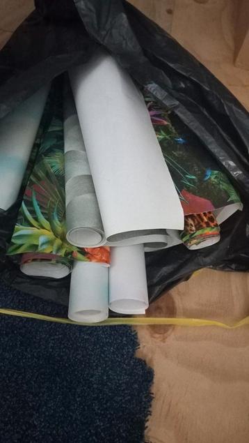 Rol Behang Diverse Kleuren en Motieven beschikbaar voor biedingen