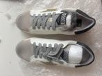 Golden Goose met sterpatch, Wit, Nieuw, Ophalen of Verzenden, Sneakers of Gympen