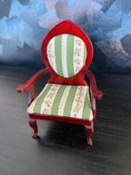 Poppenhuis tafels stoelen fornuis, koperen pan enz., Ophalen of Verzenden, Zo goed als nieuw, Decoratie