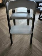 Stokke Steps Kinderstoel wit/hazy grey, Ophalen, Zo goed als nieuw, Meegroeistoel, Aanschuifbaar