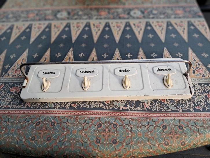 Vintage Keukenhaakje Jaren 60, Huis en Inrichting, Woonaccessoires | Kapstokken, Gebruikt, Wandhaken, Minder dan 100 cm, Metaal