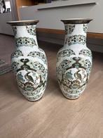 Chinese vazen - 38 cm hoog, Overige kleuren, Aardewerk of Porselein, Ophalen of Verzenden, Zo goed als nieuw