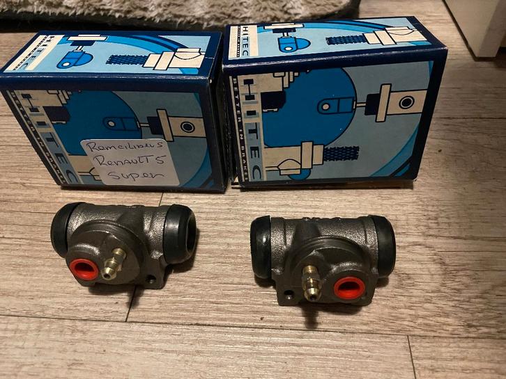 Diversen nieuwe auto onderdelen Renault oldtimer, Auto diversen, Auto-accessoires, Nieuw, Ophalen of Verzenden