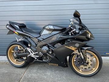 Yamaha R1: Uniek, Nwe service, Akrapovic, weinig km Dyno beschikbaar voor biedingen