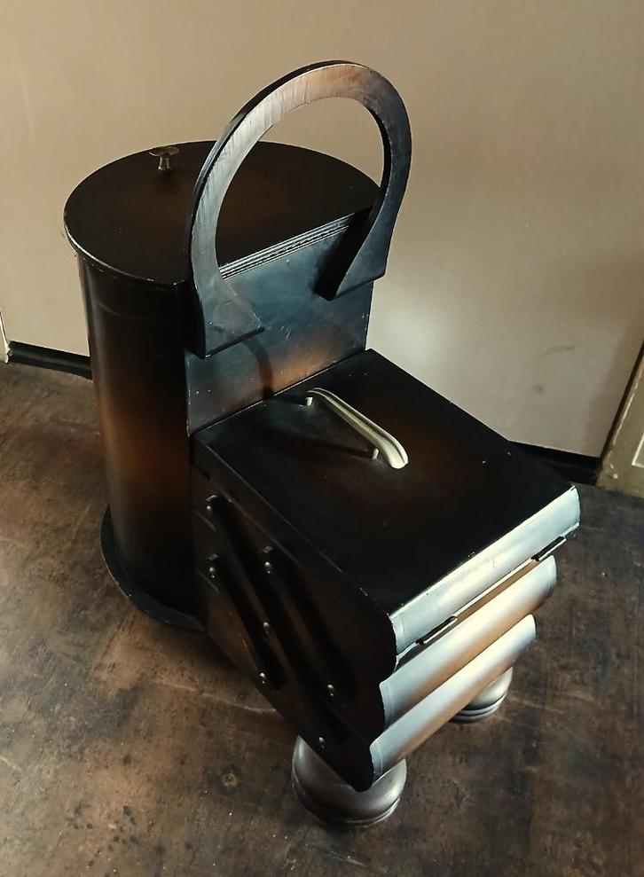 Antieke oude grote vintage naaikist Art Deco op bolpoten, Verzamelen, Retro, Huis en Inrichting, Ophalen