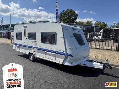 Hobby De luxe Easy 495 UL, Caravans en Kamperen, Caravans, Bedrijf, 1000 - 1250 kg, Rondzit, Hobby, 2 aparte bedden, 4 tot 5 meter