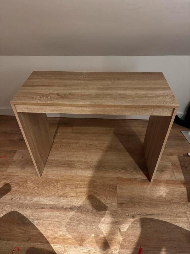 2 Nette Bureaus te Koop!, Huis en Inrichting, Bureaus, Zo goed als nieuw, Bureau, Ophalen of Verzenden