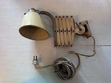 Schaar wandlamp, metaal design, SIS beschikbaar voor biedingen